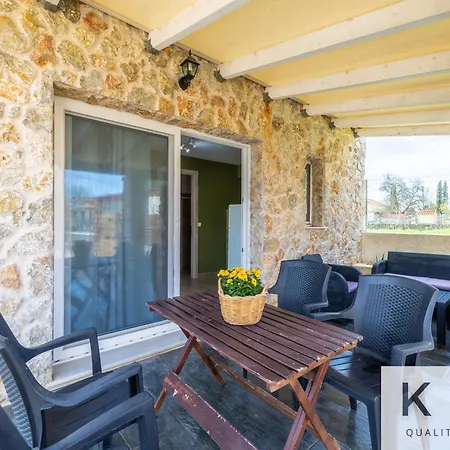 Spedion Villas. Red Stone